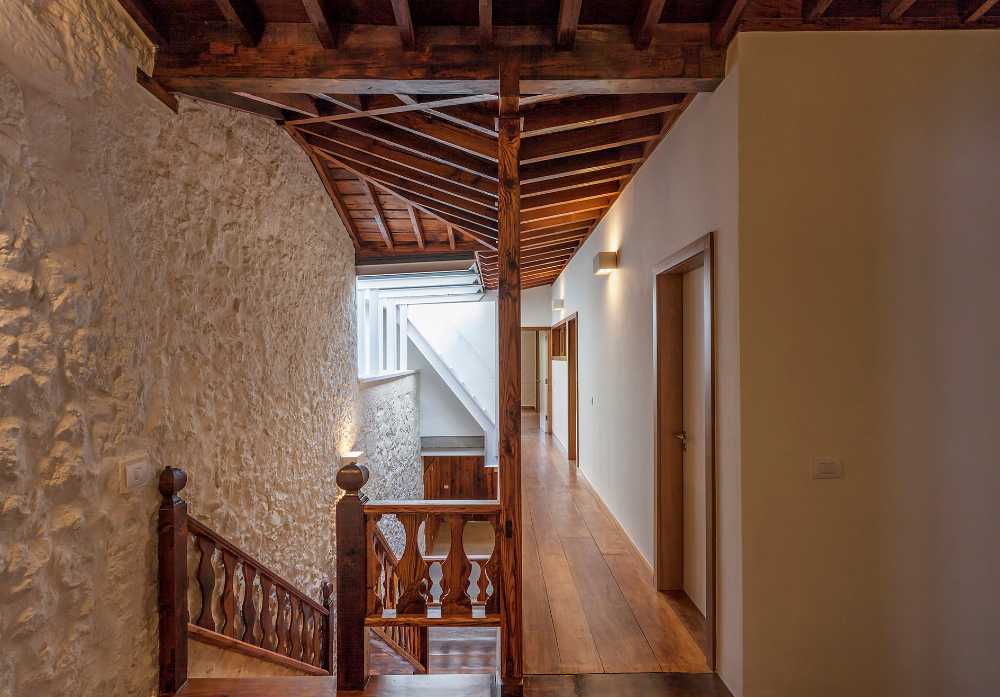 The house Tabares de Cala reclaims its function after decades of neglect