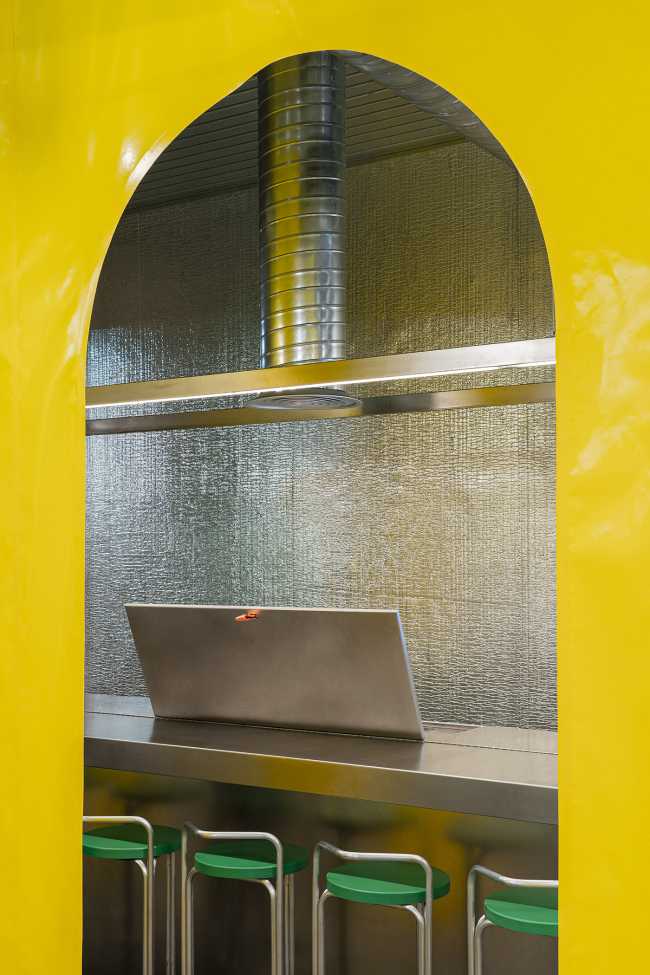 Spontaneity and Reversibility in Brutal Burrito's Design