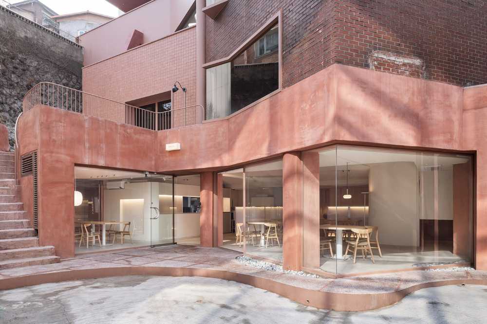 Renovation of the Piknic 2020 Cultural center in Seoul