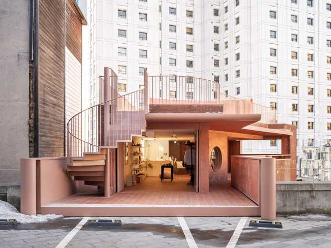 Renovation of the Piknic 2020 Cultural center in Seoul