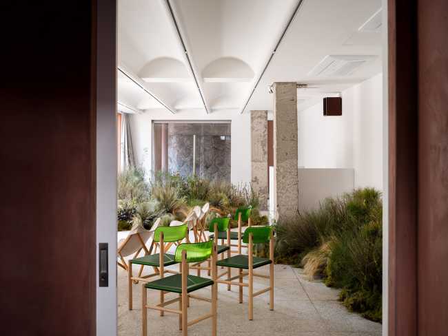 Renovation of the Piknic 2020 Cultural center in Seoul