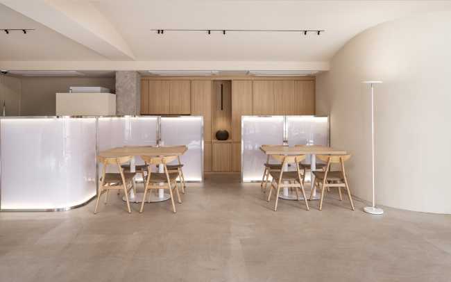 Renovation of the Piknic 2020 Cultural center in Seoul