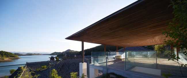 The Fang Zhang Building, an organic unity of form and content. Space inspired by the kong-vacuum concept in order to transcend the mundane