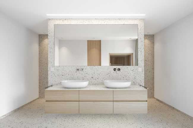 An architecture inspired by the vineyard landscape in northern Italy. Villa Kastelaz Hof in the home of Gewürztraminer