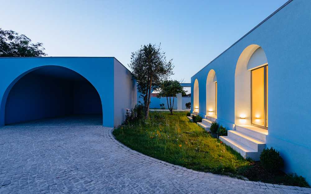 Balancing tradition and modernity: Troviscal House's renovation