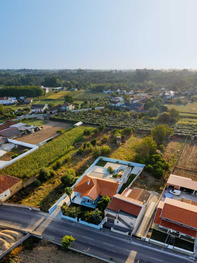 Balancing tradition and modernity: Troviscal House's renovation