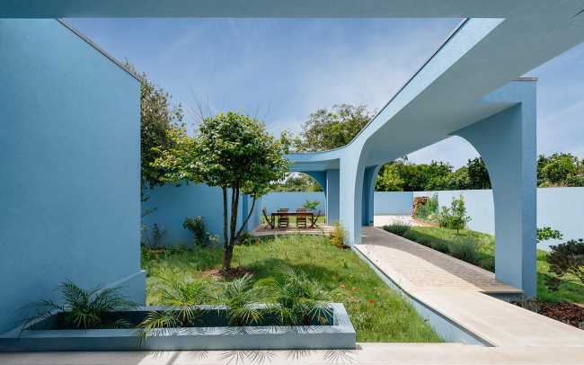 Balancing tradition and modernity: Troviscal House's renovation