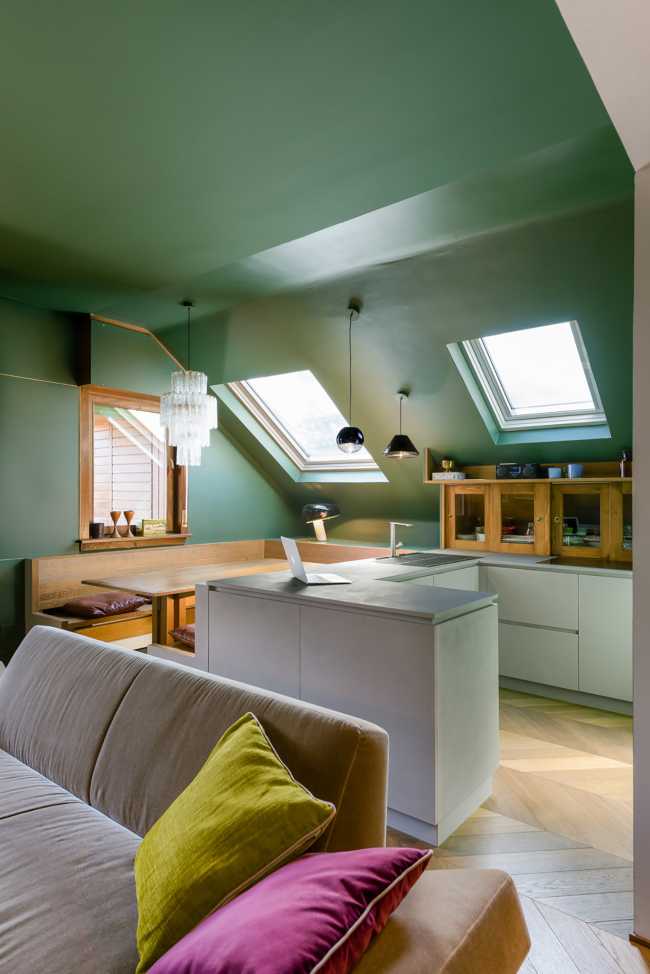 GTT3 house featured by Mangani architecture. New interior design for a striking and welcoming environment