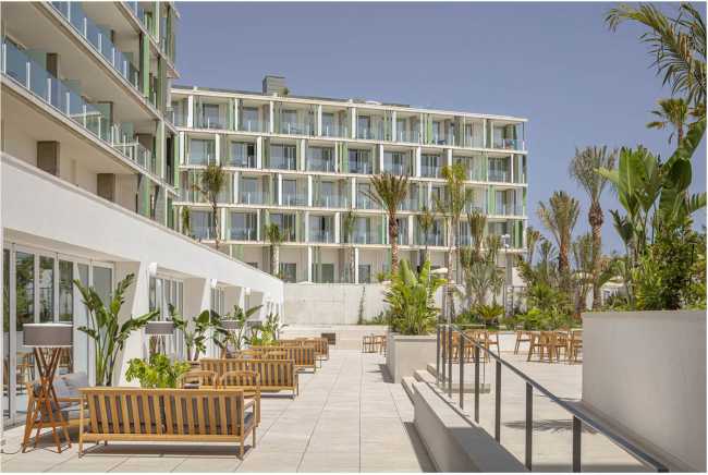 The Architecture of Hotel Atzavara intended as a two-way dialogue both with the viewer and between the elements of the composition