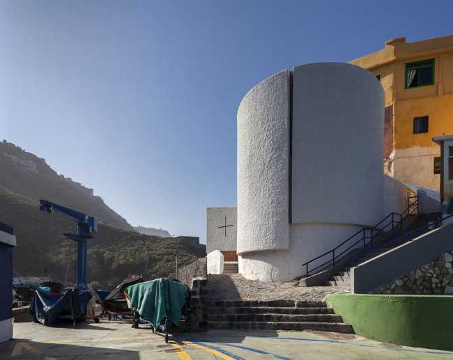 Stella Maris Chapel located among fishermen's self-built houses