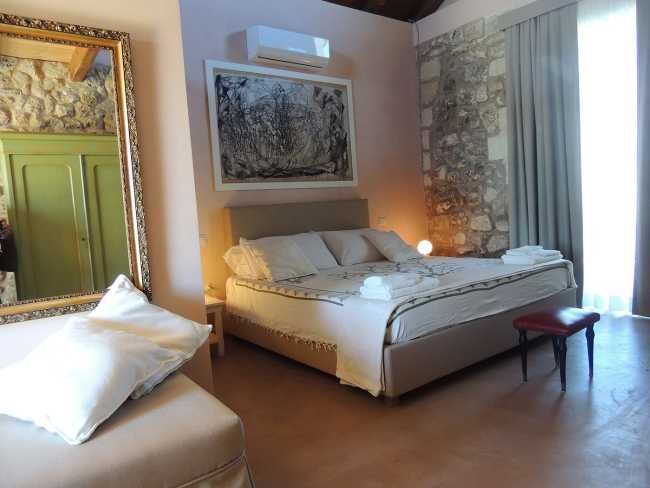 Falcon Home Resort. A masterfully restored 16th-century Salento farmhouse