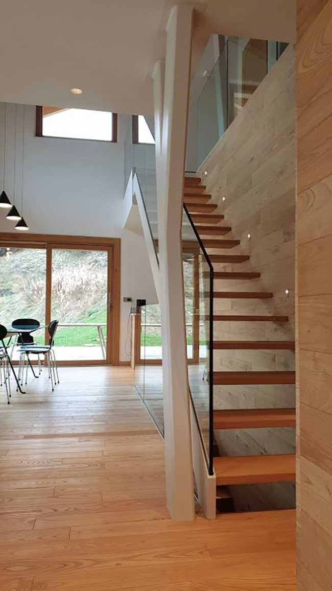 A quest for elegance and passion for an original mountain home model. An alpine villa in Chamois