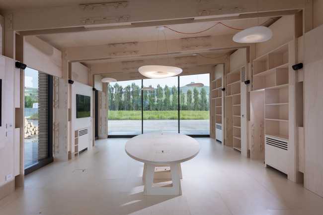 Canale Vigolungo Showroom & Uffici : innovation technologique et architecture durable