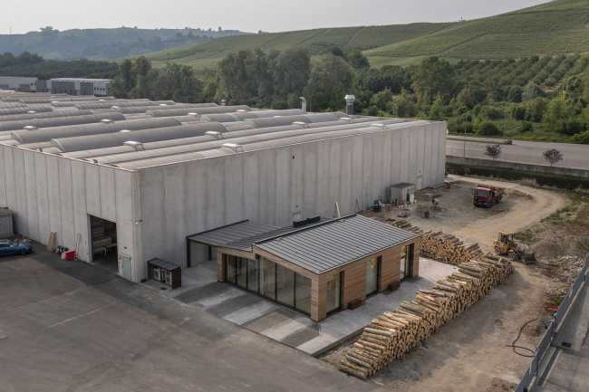 Canale Vigolungo Showroom & Uffici : innovation technologique et architecture durable
