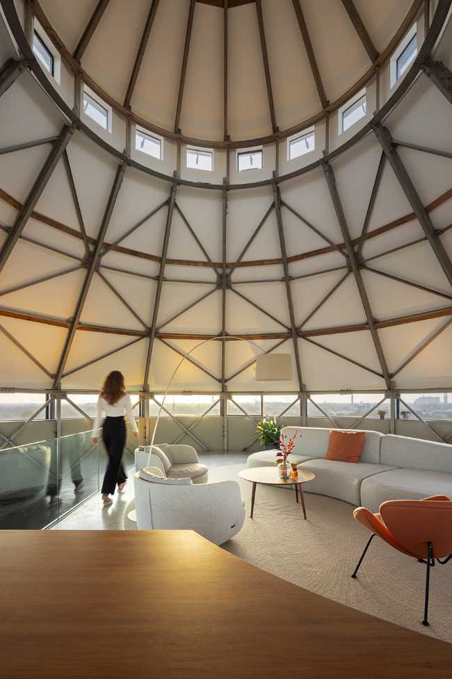 A crumbling national monument is transformed into exclusive residences in the Utrecht Watertower
