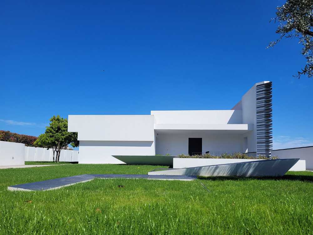 Villa Mylae. The design of a Mediterranean house in the Myth area