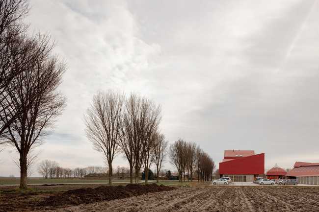 Vliervelden. Un rancho con edificio residencial para agricultores urbanos en los Países Bajos