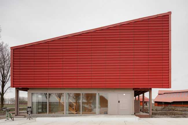 Vliervelden. Un rancho con edificio residencial para agricultores urbanos en los Países Bajos