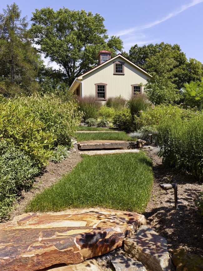 Conversión de un granero de principios del siglo XX en vivienda familiar en Pensilvania