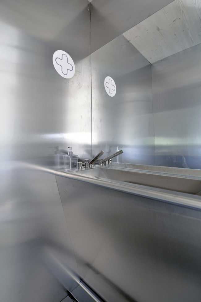 The Wooden Living Unit. A flexible architectural module for living and much more