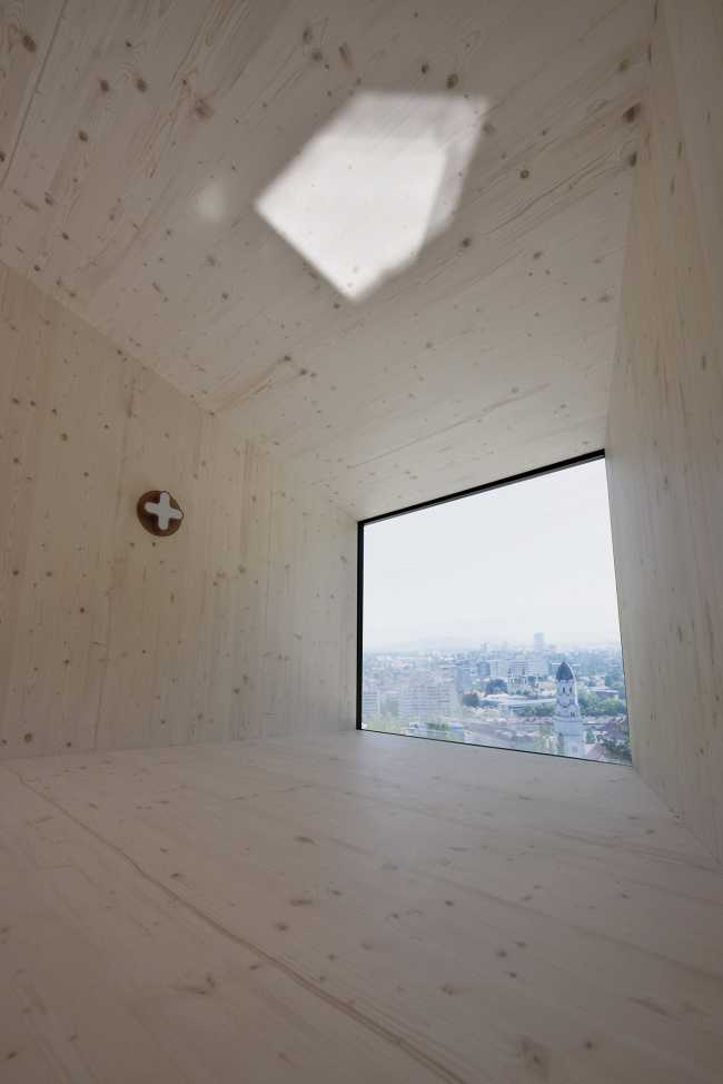 The Wooden Living Unit. A flexible architectural module for living and much more