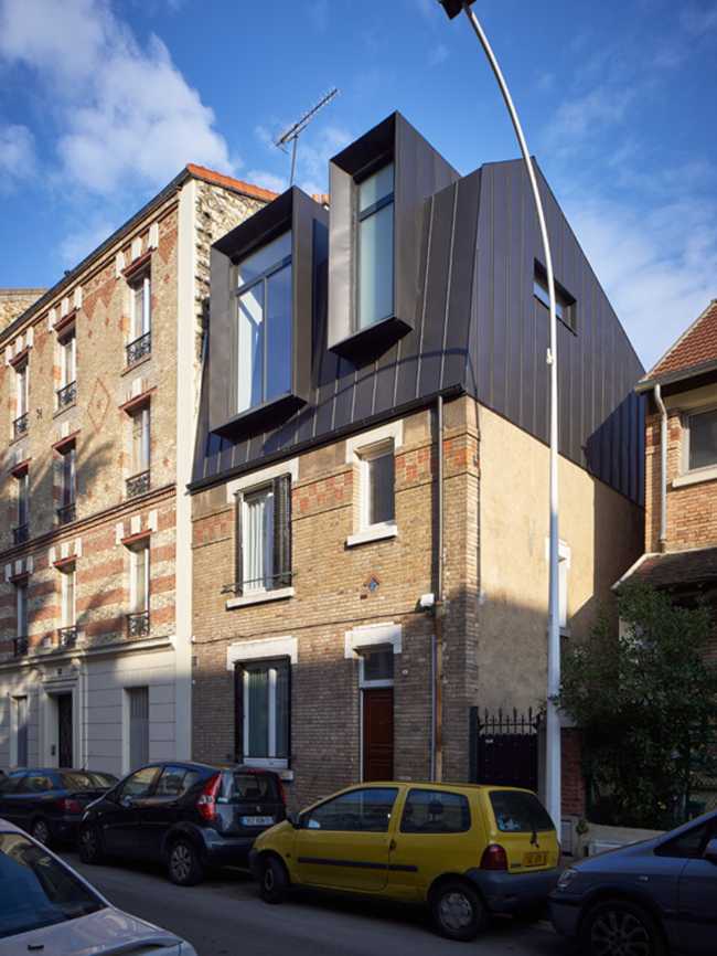 SPINTO (POUSSé) in high rise. An extension of a family home for more intimacy and comfort