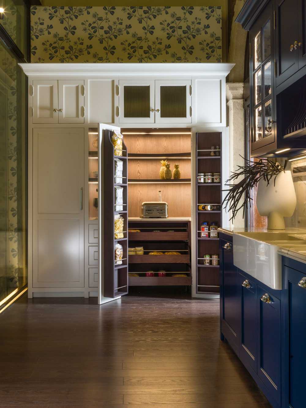 Beth l’interpretazione italiana di una cucina su misura in stile inglese