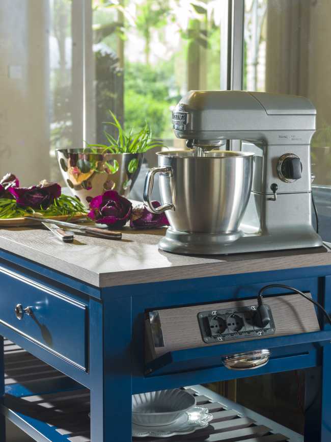 Beth, la interpretación italiana de una cocina estilo inglés a medida