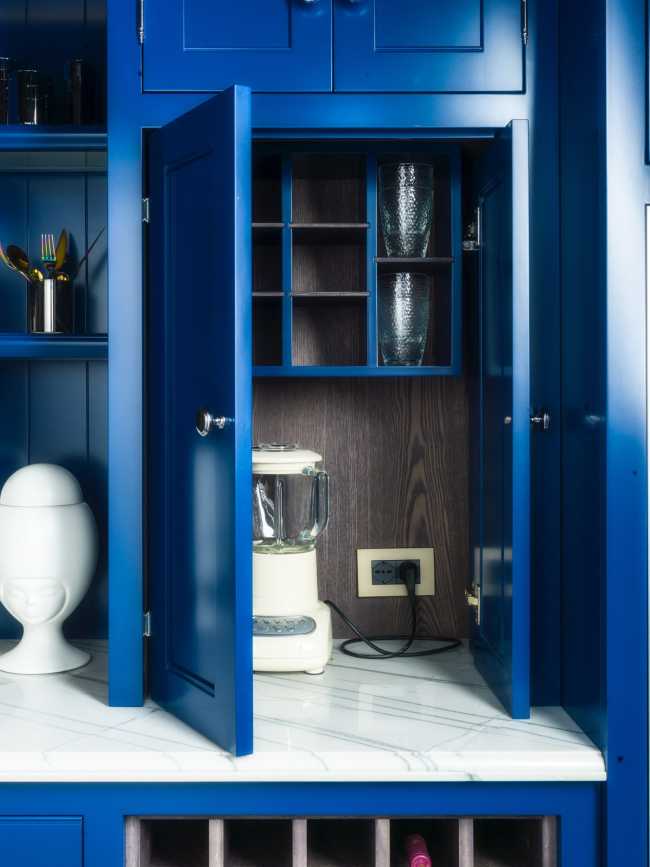 Beth, la interpretación italiana de una cocina estilo inglés a medida