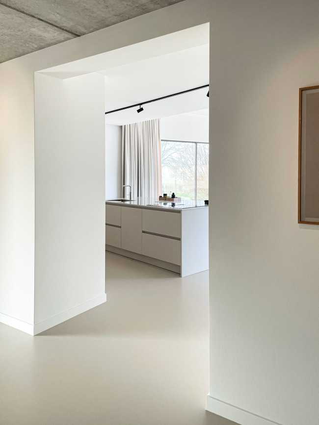 Tranquility, spaciousness and views in House B7 made of zinc and wood