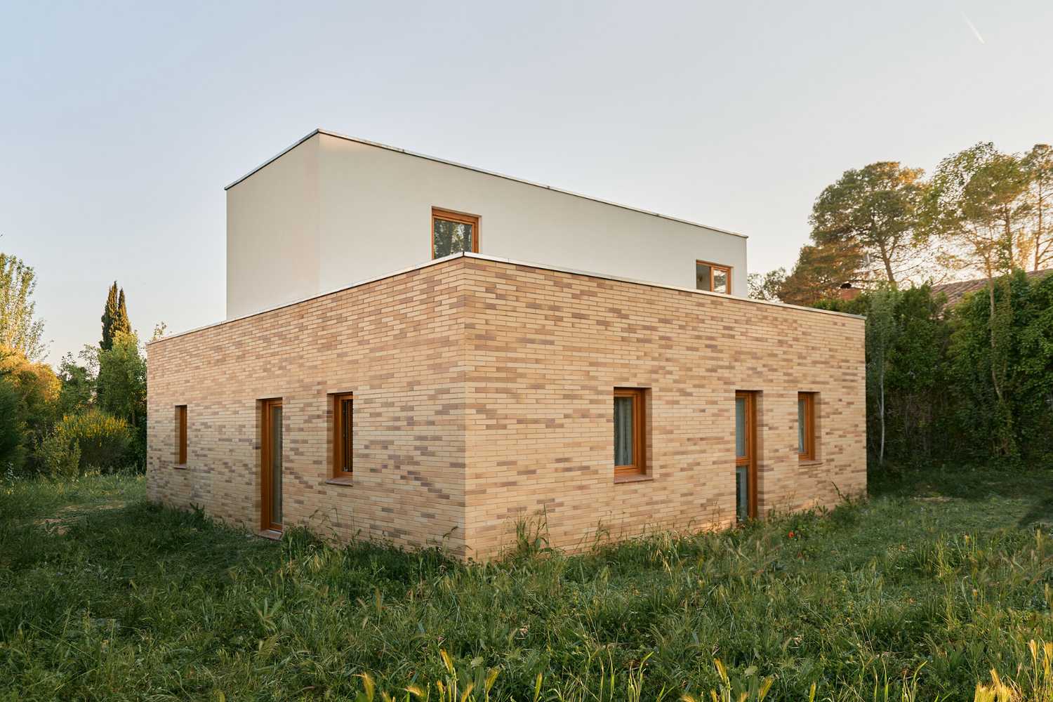 Casa en el macizo del Garraf. Estrategias bioclimáticas para una vivienda de consumo cero