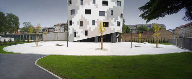 MORpH. Forma fluida y volumen variable para el alojamiento de la academia militar croata