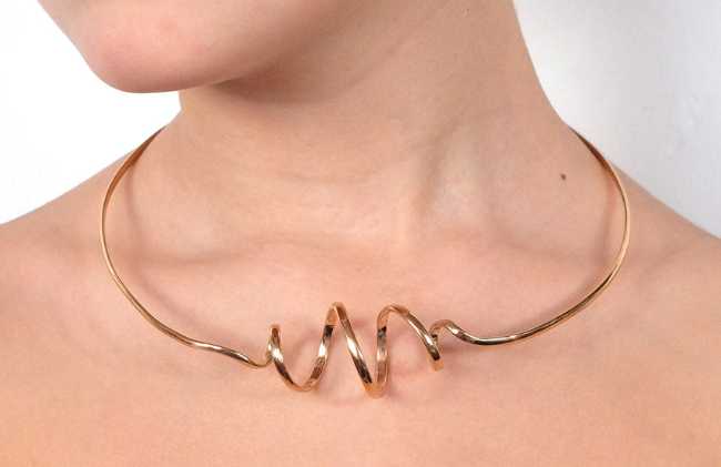 Bouclè contains absence and becomes form. Synthesis of design and craftsmanship