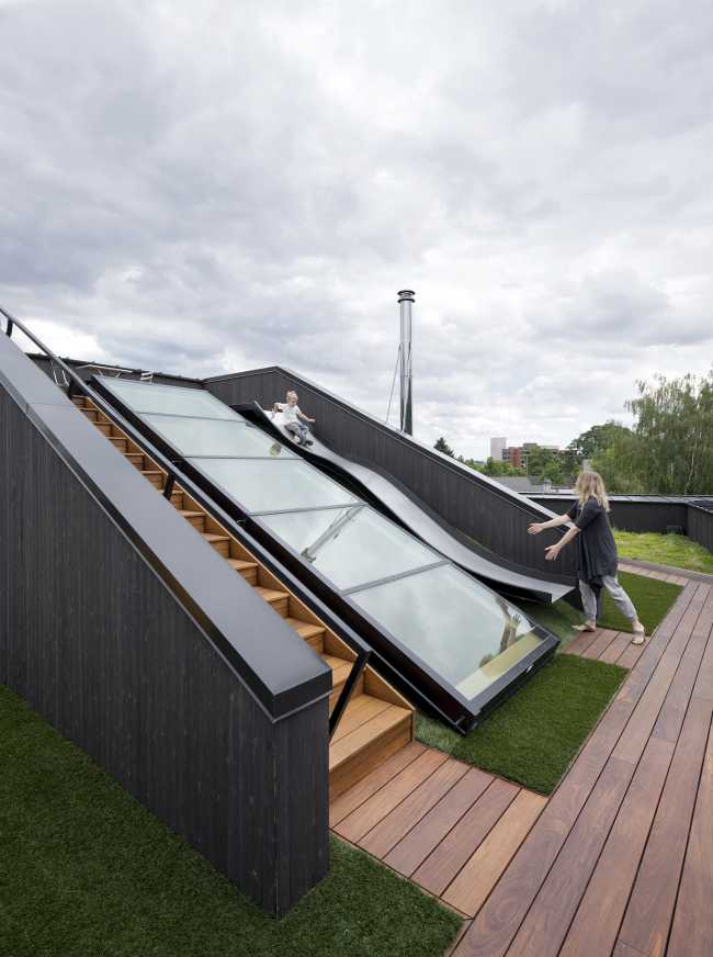 Fondation NM Bodecker. Un mélange dynamique d'espaces pour la communauté créative à l'intérieur d'entrepôts des années 1950