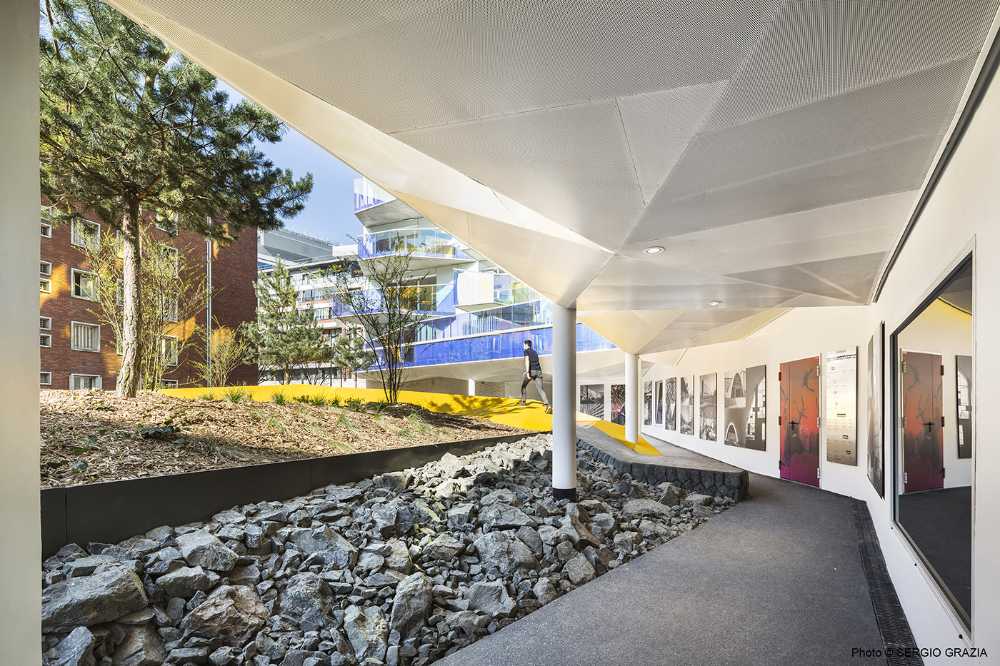 Fulton Project in Paris. Social housing units, shops, and the landscaped heart of the island