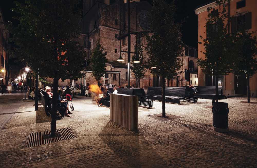 Restyling of Piazza Leon Battista Alberti in Mantua. A new unified perception to read the signs of time