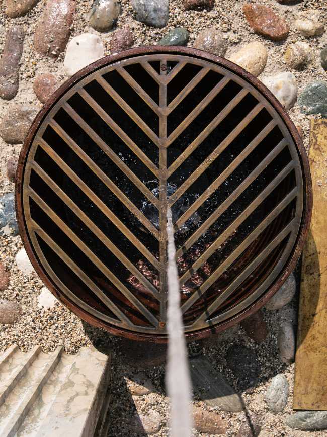 Restyling de la Plaza Leon Battista Alberti en Mantua. Una nueva percepción unitaria para leer los signos del tiempo