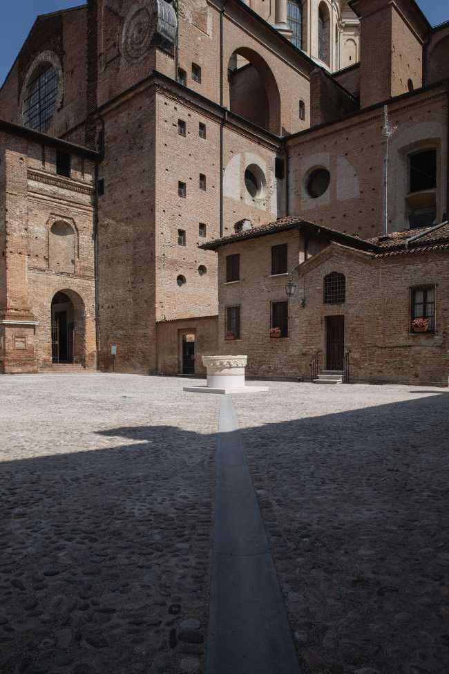 Restyling de la Plaza Leon Battista Alberti en Mantua. Una nueva percepción unitaria para leer los signos del tiempo