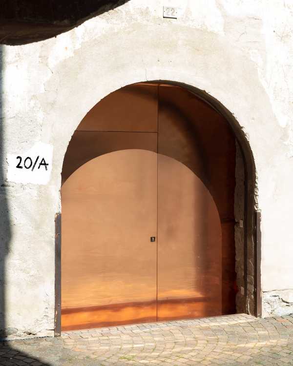 20/A of Am Gries and the hidden parallel world within it