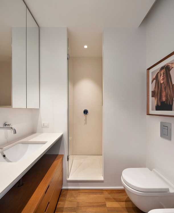 Apartment on Via Saffi in Milan: juxtaposition of new volumes to historical elements