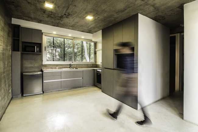 DCA Building: Between urban camouflage and aesthetic and functional innovation