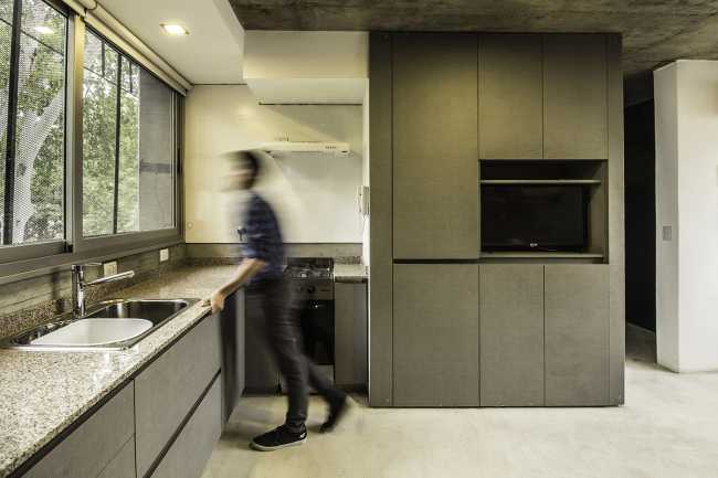 DCA Building: Between urban camouflage and aesthetic and functional innovation