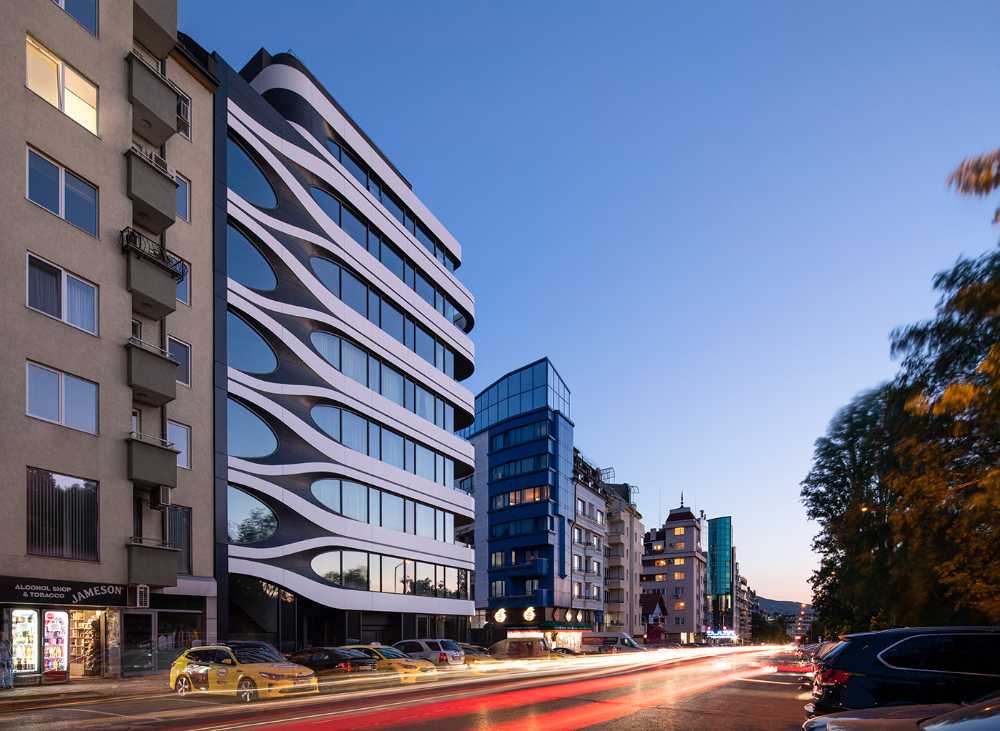 Edificio residenziale B73. Design e funzionalità esclusivi dentro una pelle creata in termoformatura