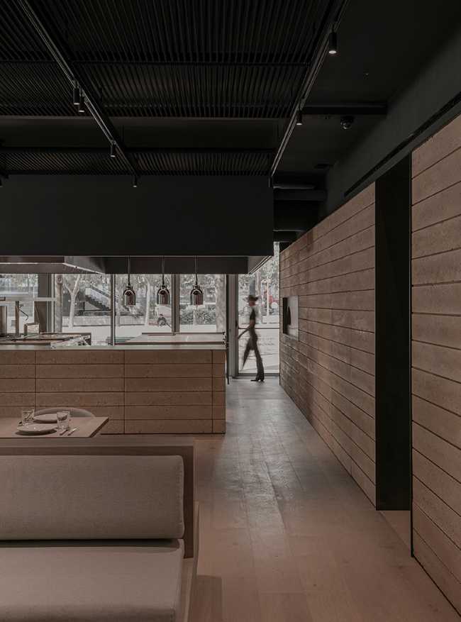 Magic and mystery of the forest at the Bosco de Lobos Restaurant in Barcelona