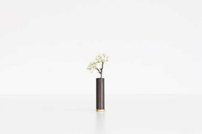 Lawless Vase for endless personalized configurations