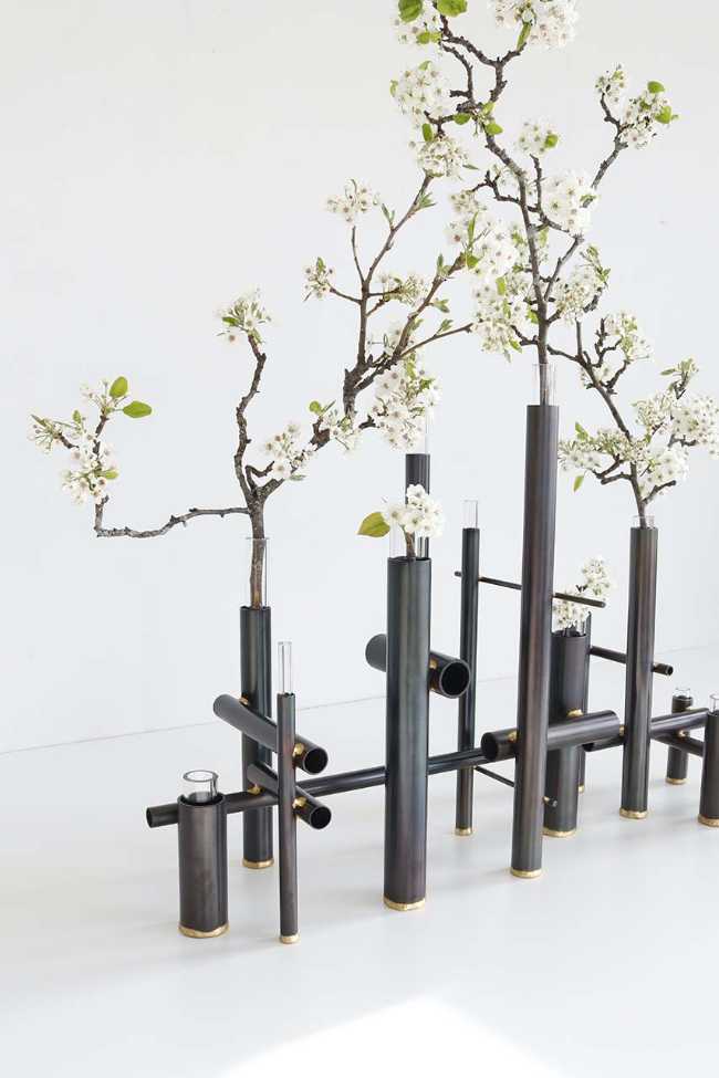 Lawless Vase for endless personalized configurations