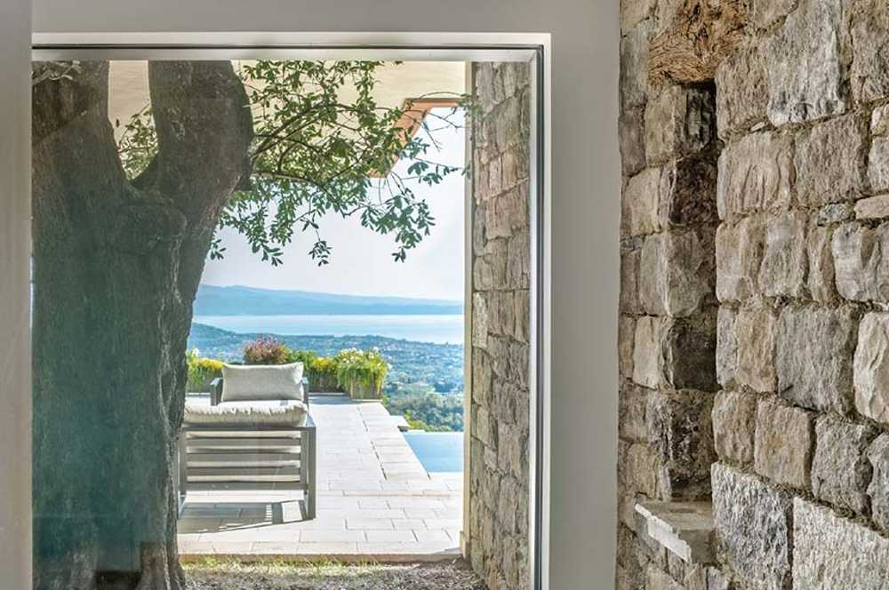 Villa Ulivo. Architettura contemporanea, paesaggio e tradizioni in perfetto equilibrio