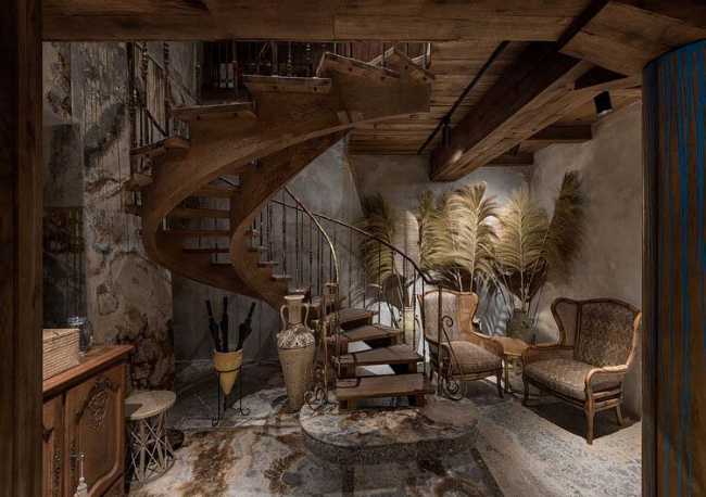 Diseño de interiores donde cada elemento coexiste en armonía. El restaurante Nikos en Odessa