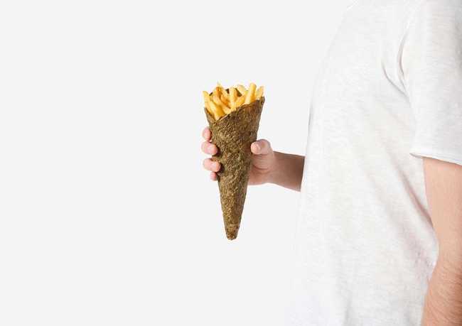 Peel Saver. An eco-friendly street food packaging made from potato peels