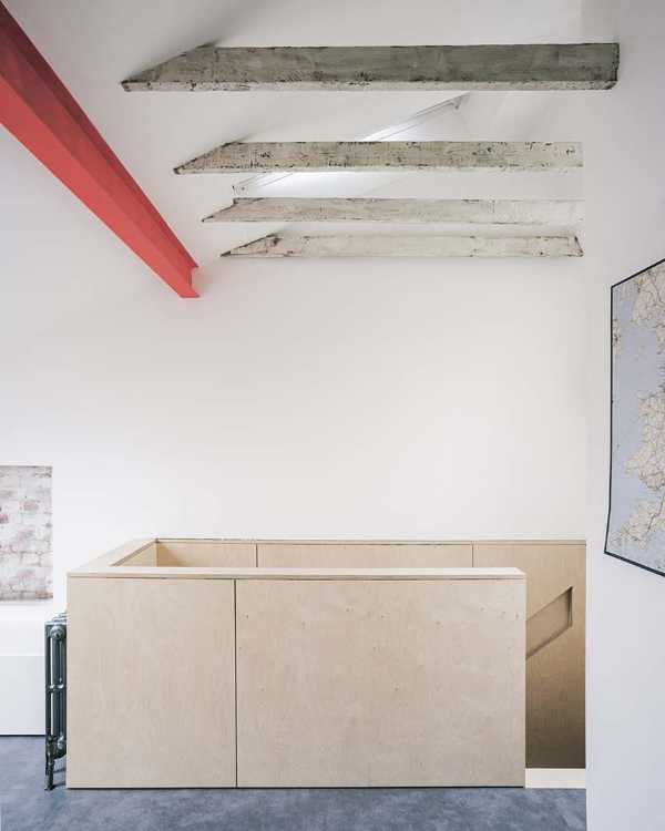 Restyling of a Maisonette in Notting Hill. Design for a physical experience of space